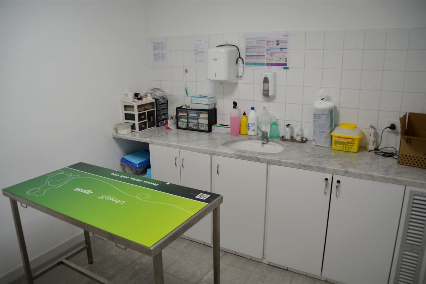 Sala de tractaments i preparació de Vic Veterinaris